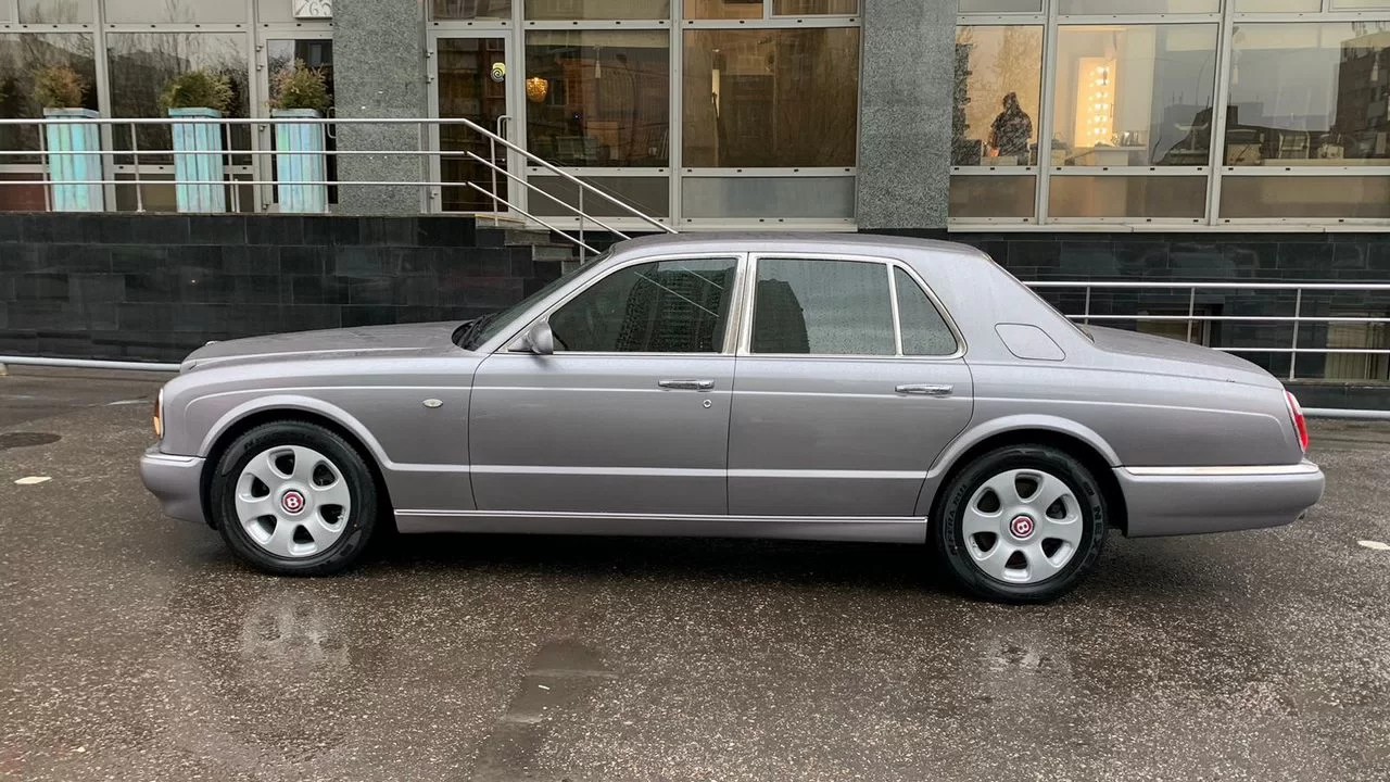 Bentley Arnage — фото 21
